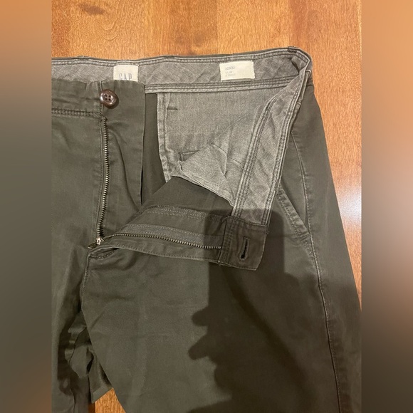 *SOLD* GAP slim fit dark green chino pants size 32x32 - Picture 2 of 5